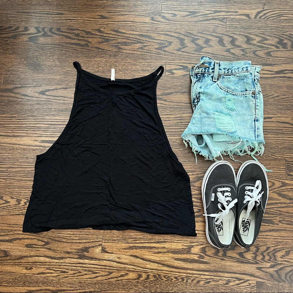 black tank
